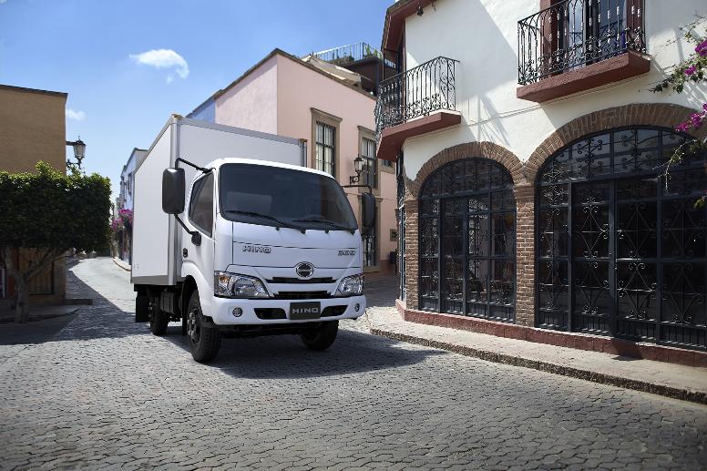 HINO 300 - ����� ���������