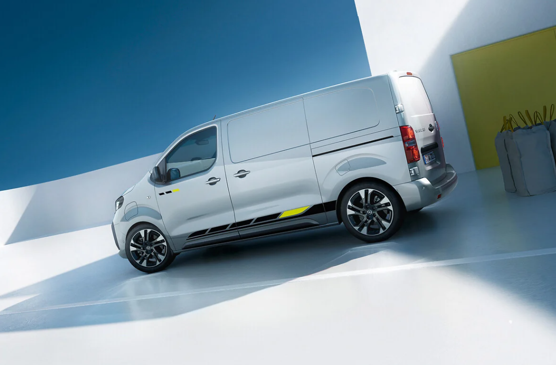 �������� ����� ������ �������������� Opel Vivaro Electric Sportive