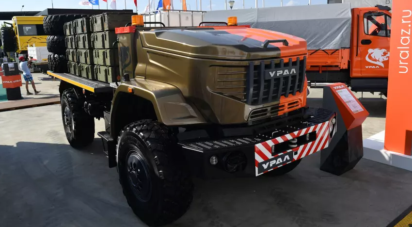 В России создан беспилотный грузовик 3 уровня автономности