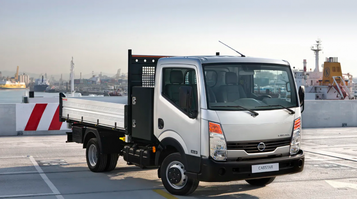 ������ ���������� Nissan (������)
