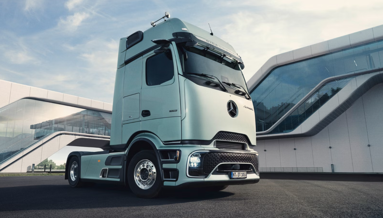 ����������� Mercedes-Benz Actros L �� �������� Convex